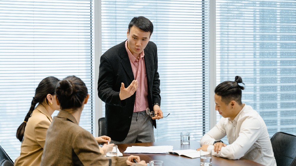 青岛企业做电商没团队怎么办？一文看懂电商代运营如何帮你从0起步
